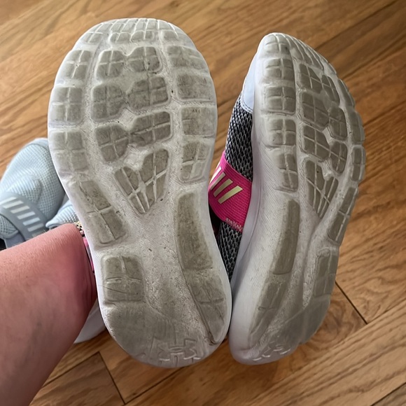 Two Pair of Under Armour Tennis Shoes - Picture 8 of 11